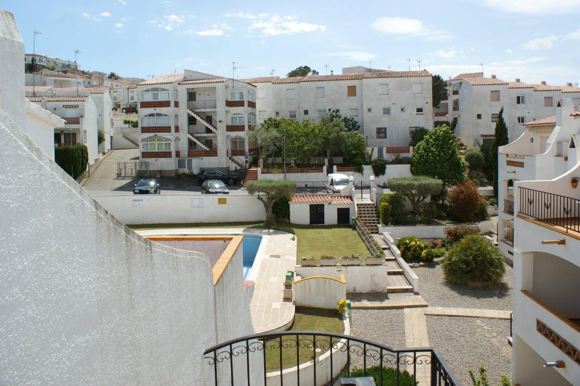 Apartamento En Roses Parking Y Piscina Comunitaria Esterno foto