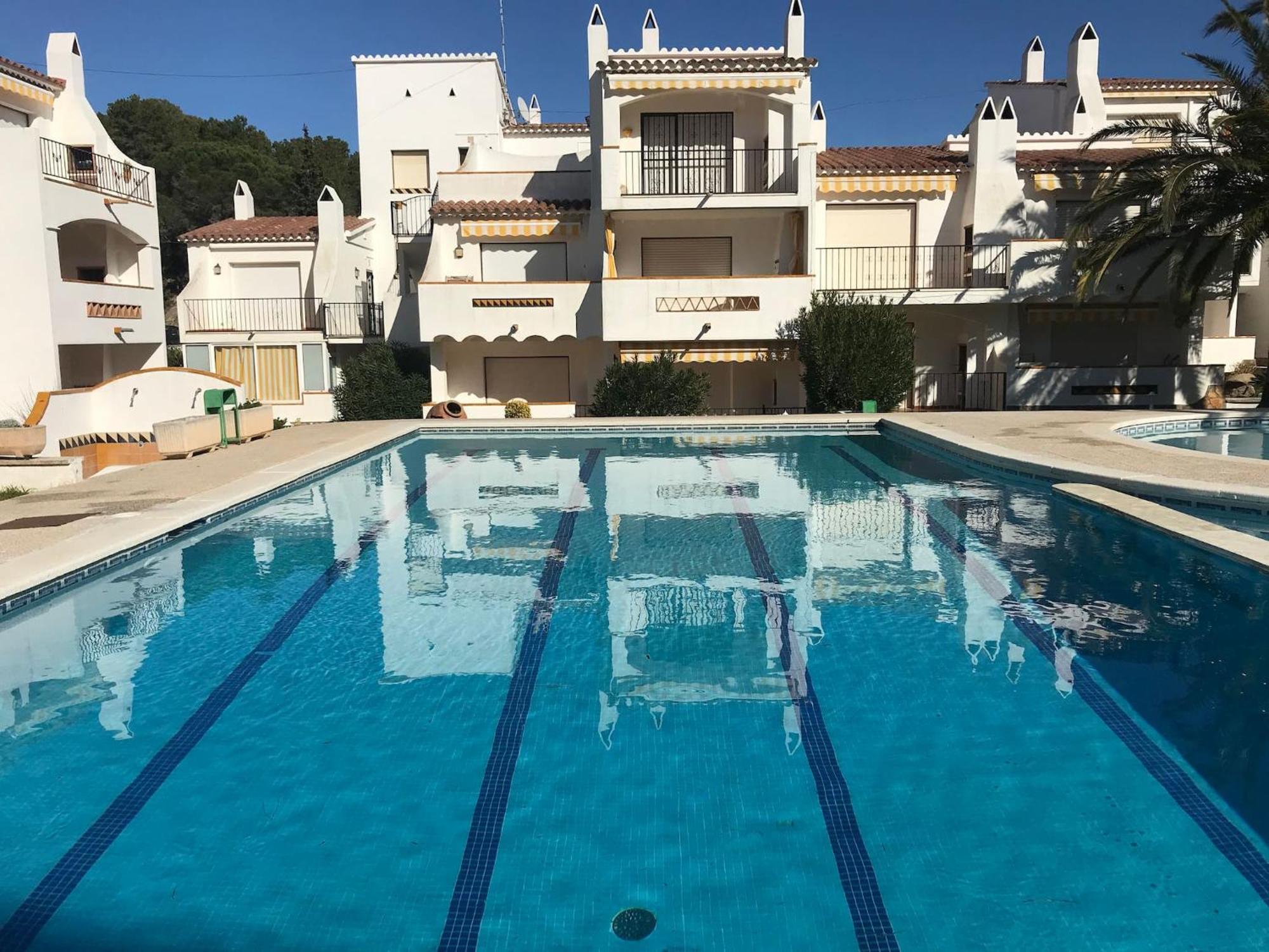 Apartamento En Roses Parking Y Piscina Comunitaria Esterno foto
